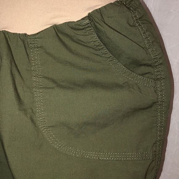 Motherhood S Camo Green Stretch Shorts with Four Pockets - Picture 4 of 14